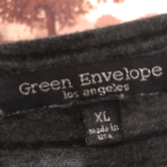 Zippered T-shirt - Picture 3 of 3